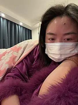 Snapshot of yuanduo-baby chatting on February 3, 5:18 pm yuanduo-baby online show from February 3, 5:18 pm