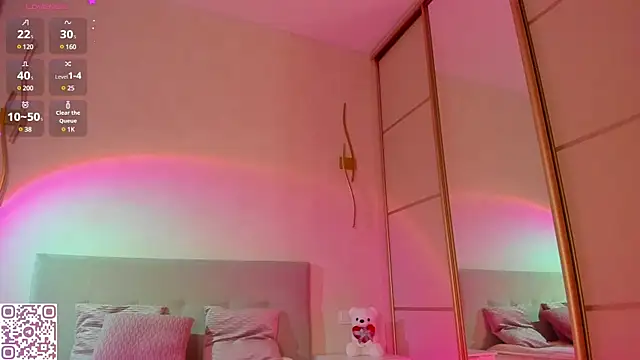 Snapshot of flora_off chatting on February 17, 12:16 pm flora off online show from February 17, 12:16 pm