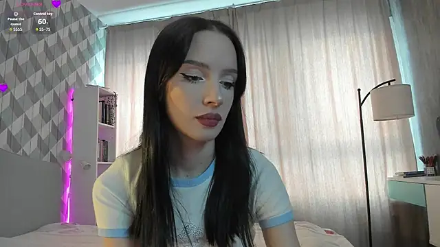 Snapshot of flora_off chatting on December 15, 7:01 am flora off online show from December 15, 7:01 am