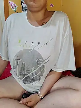 Snapshot of paula_thompson2 chatting on February 16, 12:21 pm paula thompson2 online show from February 16, 12:21 pm