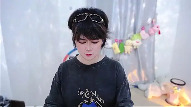 Fan ting online show from November 1, 2:30 pm