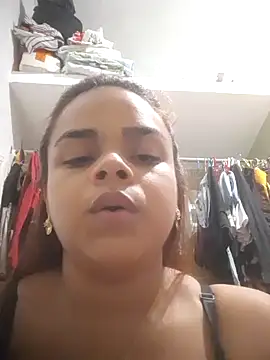 Snapshot of Evabigass chatting on February 2, 11:42 pm Evabigass online show from February 2, 11:42 pm