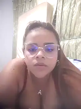 Snapshot of Evabigass chatting on February 24, 9:09 pm Evabigass online show from February 24, 9:09 pm