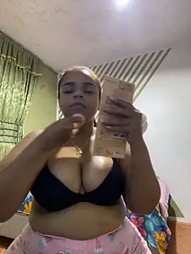 Snapshot of Evabigass chatting on September 19, 8:20 pm Evabigass online show from September 19, 8:20 pm