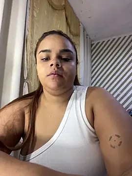 Snapshot of Evabigass chatting on June 13, 2:37 pm Evabigass online show from June 13, 2:37 pm