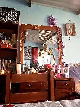 Elvishcassie  online show from March 25, 2:56 pm