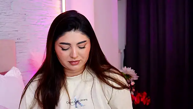 RachelSwaan online show from February 13, 7:37 am