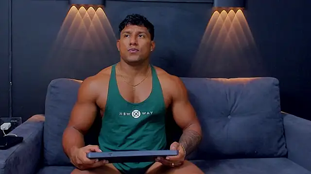 CallumMuscle online show from February 2, 2:59 am