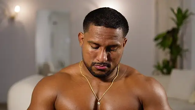 CallumMuscle online show from June 22, 3:25 am
