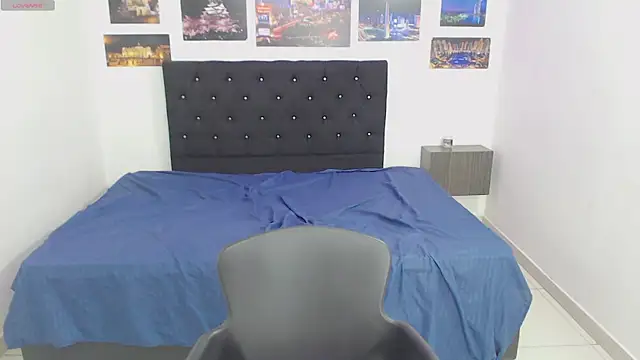 Booy Hott online show from December 9, 8:54 pm