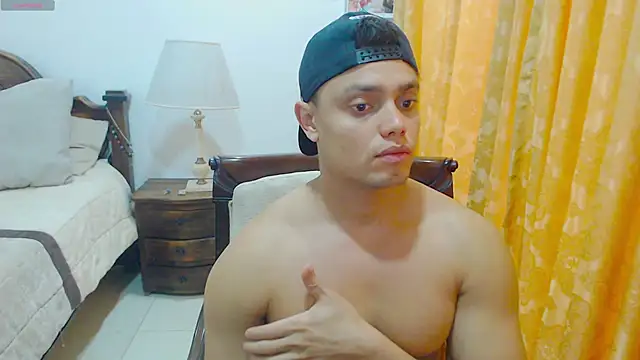 Booy Hott online show from February 11, 3:18 pm