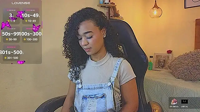 evafoxs online show from December 18, 10:49 pm