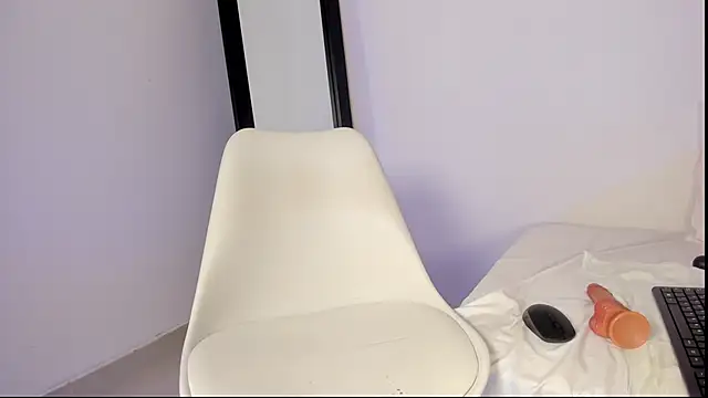 Snapshot of keyth_03 chatting on March 15, 12:58 am keyth 03 online show from March 15, 12:58 am