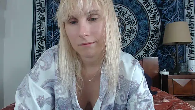 Cutikatxoxo online show from December 20, 2:08 am