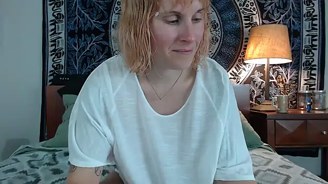 Cutikatxoxo online show from February 18, 2:05 am
