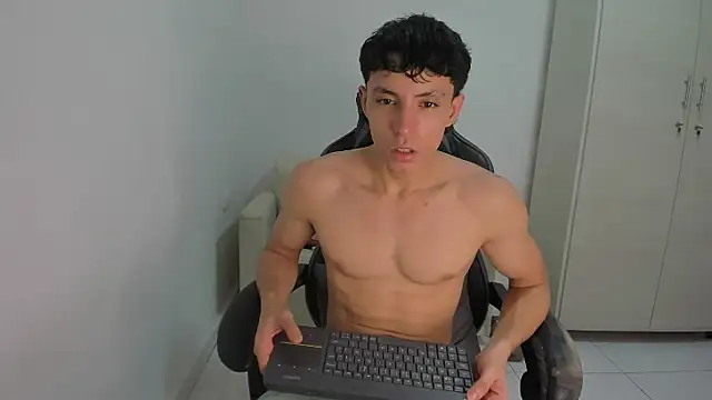 enzo sloran online show from March 3, 7:09 pm