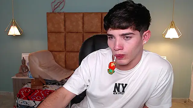 AlejooTwink online show from January 15, 11:30 pm