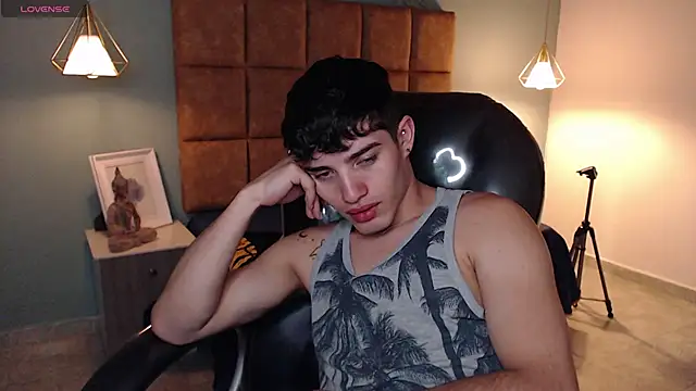 AlejooTwink online show from February 10, 10:09 pm