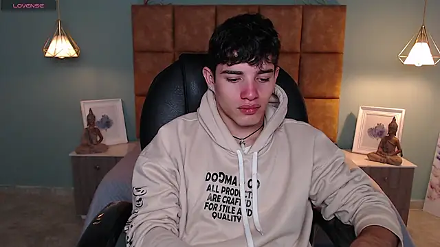 AlejooTwink online show from February 20, 5:40 pm