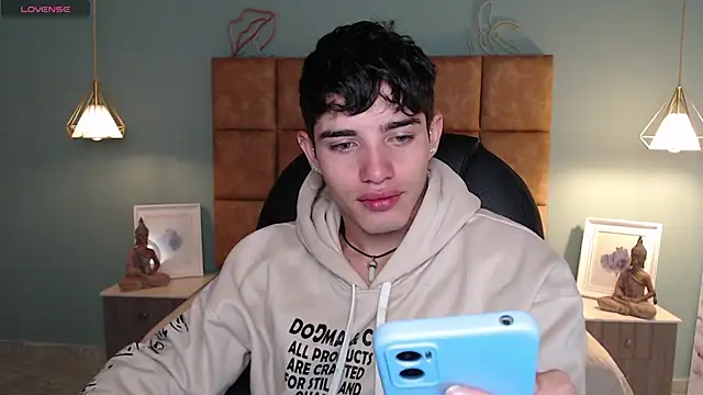 AlejooTwink online show from February 22, 6:52 pm