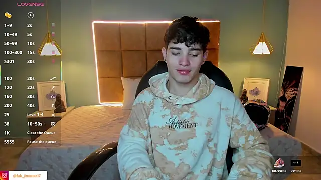 AlejooTwink online show from September 21, 3:30 am