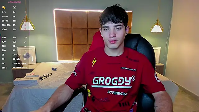 AlejooTwink online show from September 26, 4:38 am