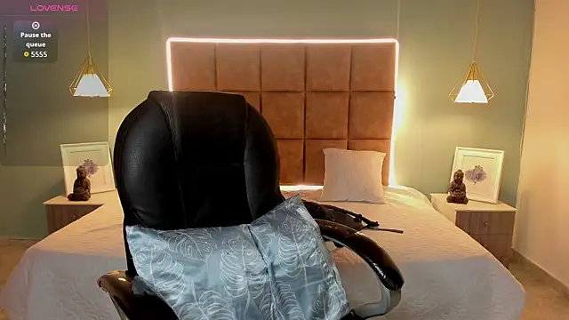 AlejooTwink online show from November 26, 1:50 am