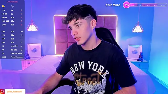 Snapshot of AlejooTwink chatting on February 17, 1:13 am AlejooTwink online show from February 17, 1:13 am