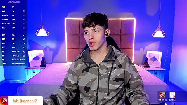 Snapshot of AlejooTwink chatting on March 24, 3:33 am AlejooTwink online show from March 24, 3:33 am