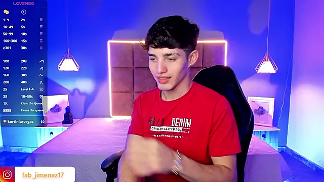 Snapshot of AlejooTwink chatting on March 25, 3:45 am AlejooTwink online show from March 25, 3:45 am