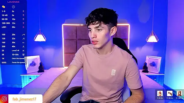 Snapshot of AlejooTwink chatting on March 27, 12:49 am AlejooTwink online show from March 27, 12:49 am