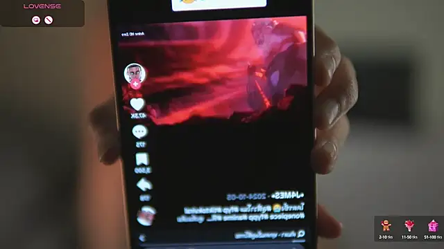Snapshot of Edi_na chatting on February 18, 5:53 am Edi na online show from February 18, 5:53 am