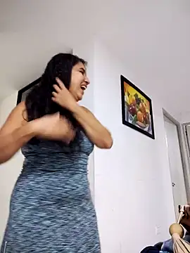 Snapshot of siri_duque chatting on February 12, 12:37 am siri duque online show from February 12, 12:37 am