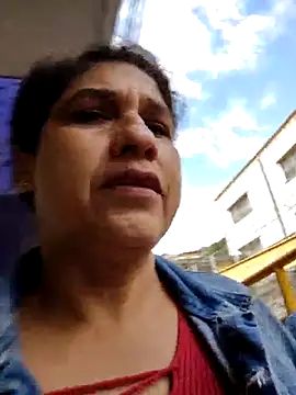 Snapshot of siri_duque chatting on February 21, 2:27 pm siri duque online show from February 21, 2:27 pm