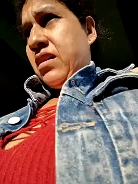 Snapshot of siri_duque chatting on February 21, 10:15 pm siri duque online show from February 21, 10:15 pm