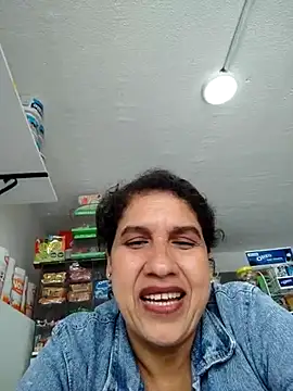 Snapshot of siri_duque chatting on February 28, 2:20 pm siri duque online show from February 28, 2:20 pm