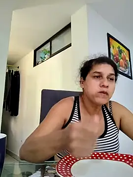 Snapshot of siri_duque chatting on March 16, 3:39 pm siri duque online show from March 16, 3:39 pm