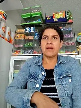 Snapshot of siri_duque chatting on March 18, 3:42 pm siri duque online show from March 18, 3:42 pm