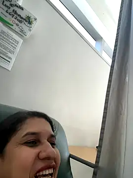 Snapshot of siri_duque chatting on September 9, 12:37 pm siri duque online show from September 9, 12:37 pm