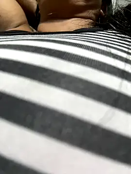 Snapshot of siri_duque chatting on October 9, 10:52 pm siri duque online show from October 9, 10:52 pm