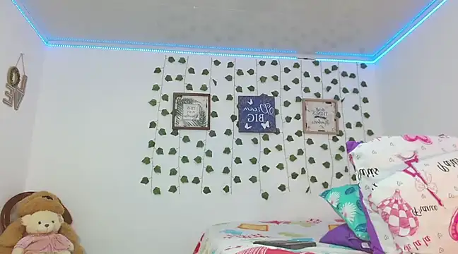 Noah tyler  online show from January 11, 8:21 pm