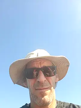 chatwatchcum online show from October 11, 5:11 pm