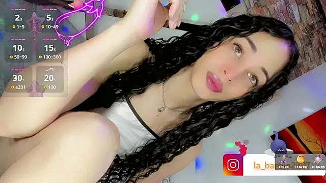 Snapshot of barbiedolls_x chatting on February 8, 12:39 pm barbiedolls x online show from February 8, 12:39 pm
