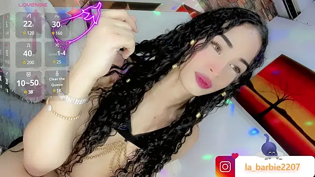 Snapshot of barbiedolls_x chatting on February 15, 4:36 am barbiedolls x online show from February 15, 4:36 am