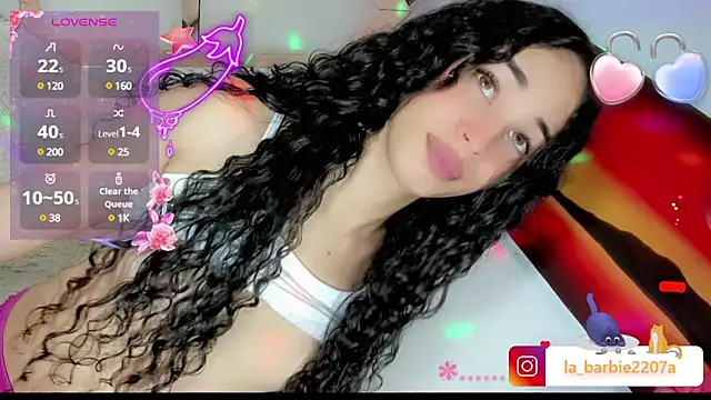 Snapshot of barbiedolls_x chatting on March 3, 2:15 am barbiedolls x online show from March 3, 2:15 am