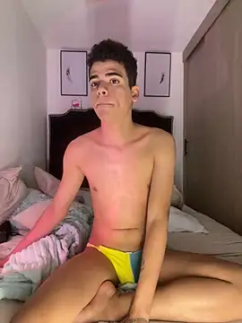 Leo bunny hot online show from December 6, 8:18 pm