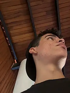 Leo bunny hot online show from December 28, 9:08 pm