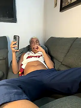 Leo bunny hot online show from October 11, 6:23 am