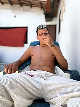 Leo bunny hot online show from February 22, 5:11 pm