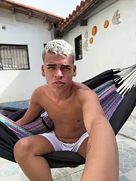 Leo bunny hot online show from June 11, 7:12 pm